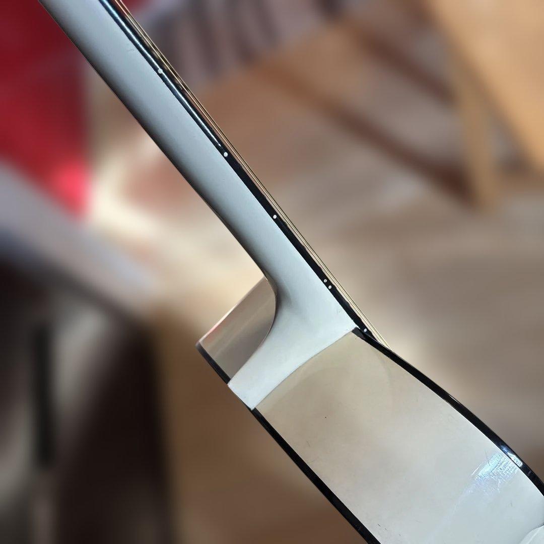 ジャパンビンテージK Countryギター 希少な白(ケース付き)