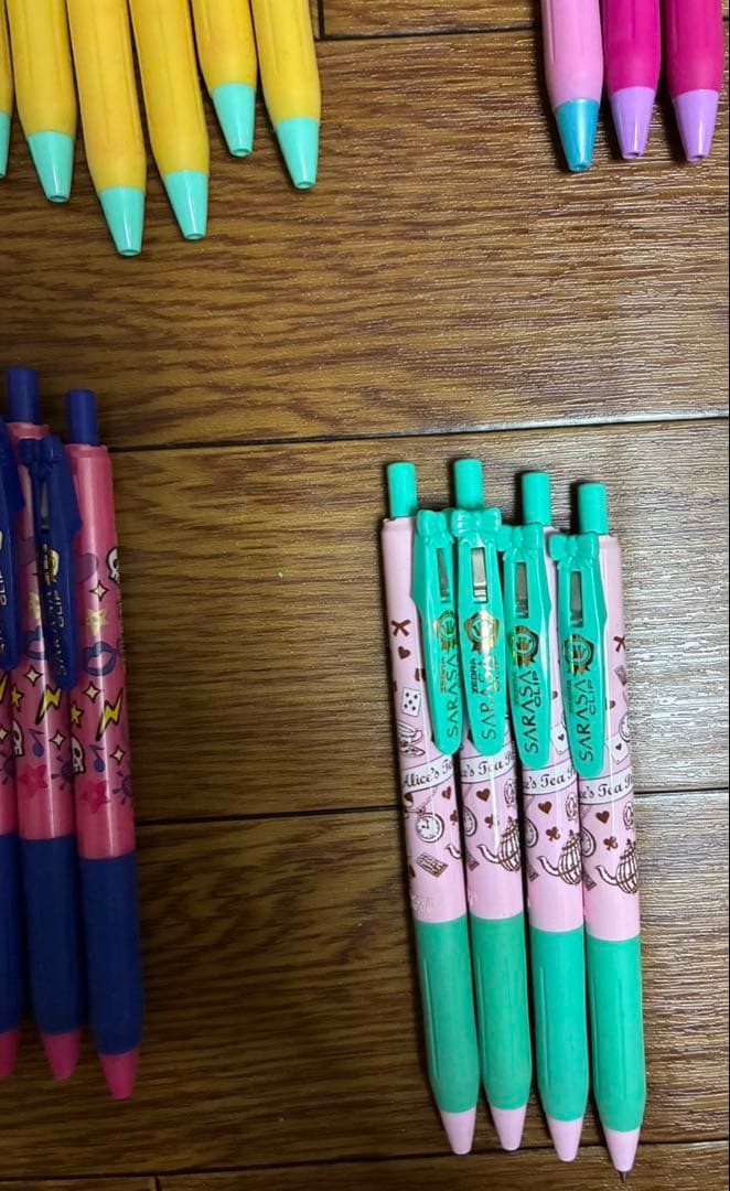 サラサ限定ピチレモンボールペン9本