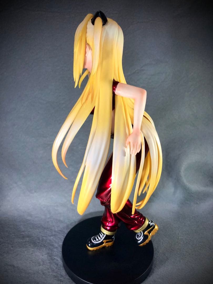 モ*ナ様 To LOVEる とらぶる　金色の闇 フィギュア　リペイント 元箱付き