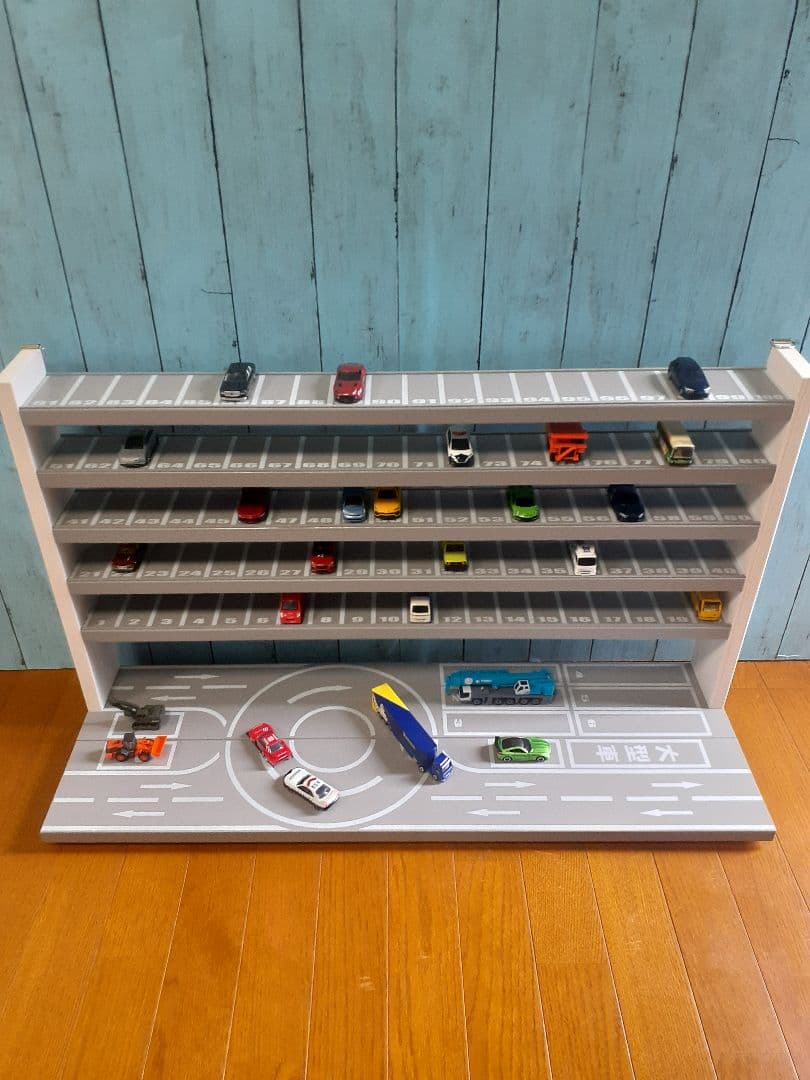 ミニカー収納棚6段110台ロータリー交差点付きトミカ
