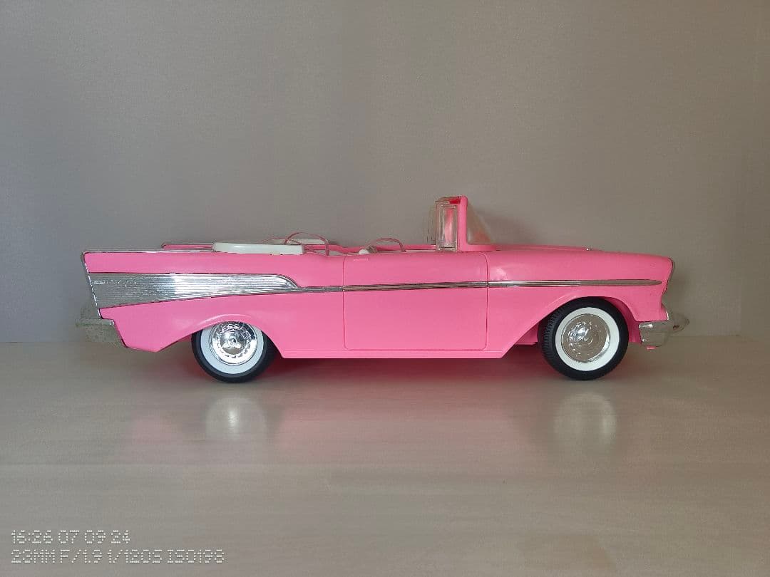 マテル　バービー　ベルエア　箱付き　ピンク色