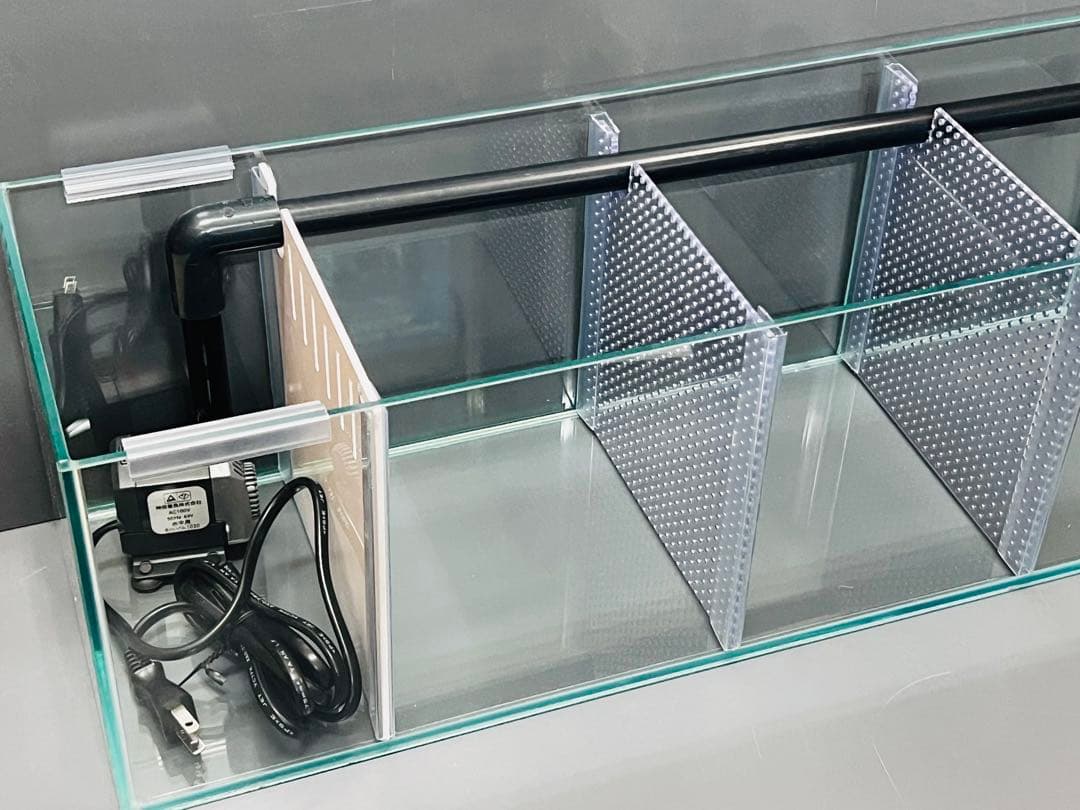 特注水槽　600×200×200　3室　クリア　 ポンプ付き　未使用