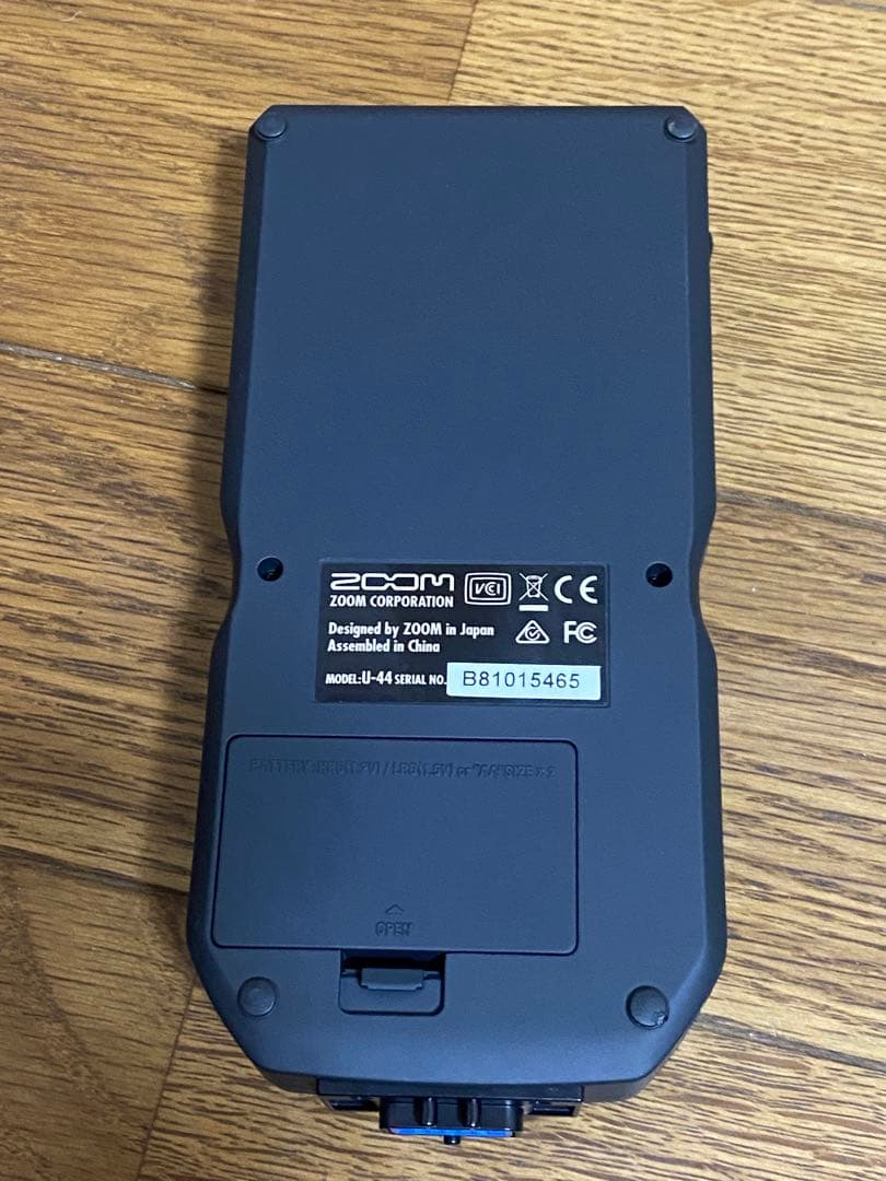ZOOM U-44 オーディオインターフェイス