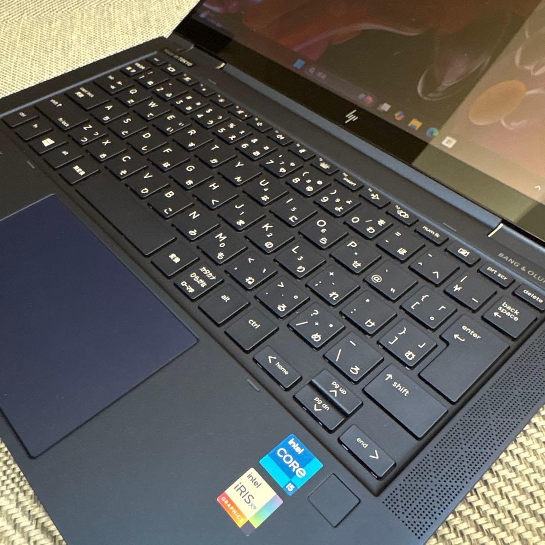 Jasmin Wong 　HP Elite Dragonfly G2