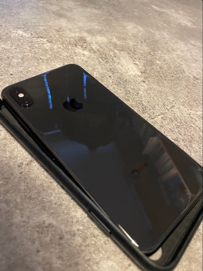 【美品おまけ付】Apple iPhone XS MAX 256GBスペースグレイ