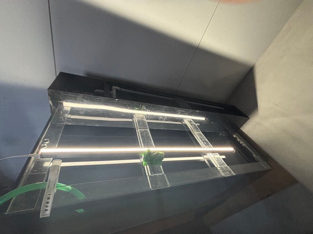 アクリル水槽　150 60 60