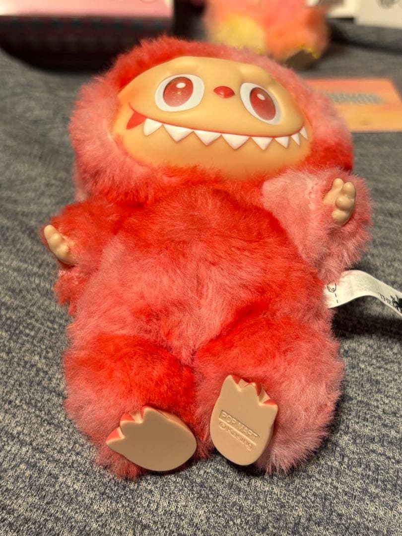 ぬいぐるみ Big Into Energy Love Loyalty Checkmate