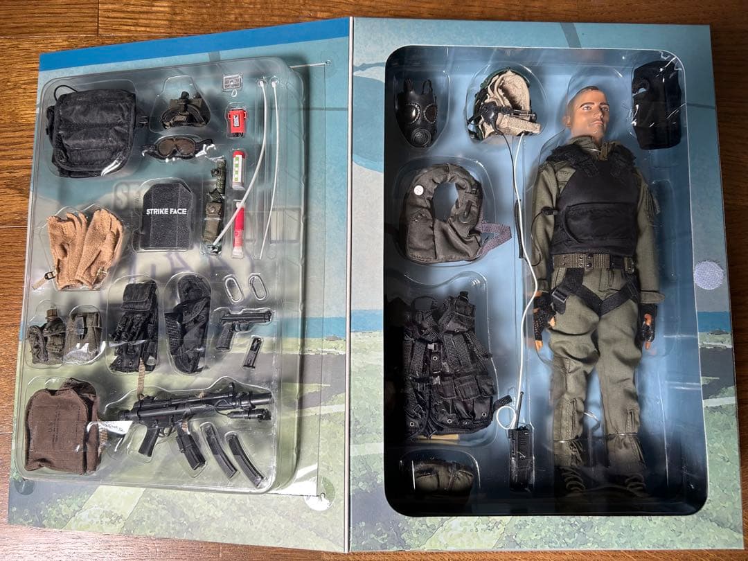 ホットトイズSEAL VBSS COMMANDERとTEAM LEADER　２体