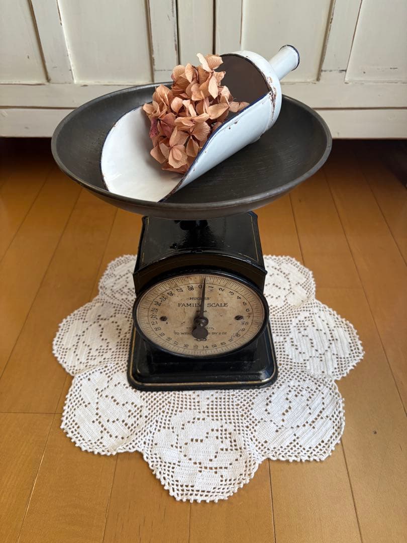 優子ママ様御専用　英国アンティーク　SALTER キッチンスケール　No.48