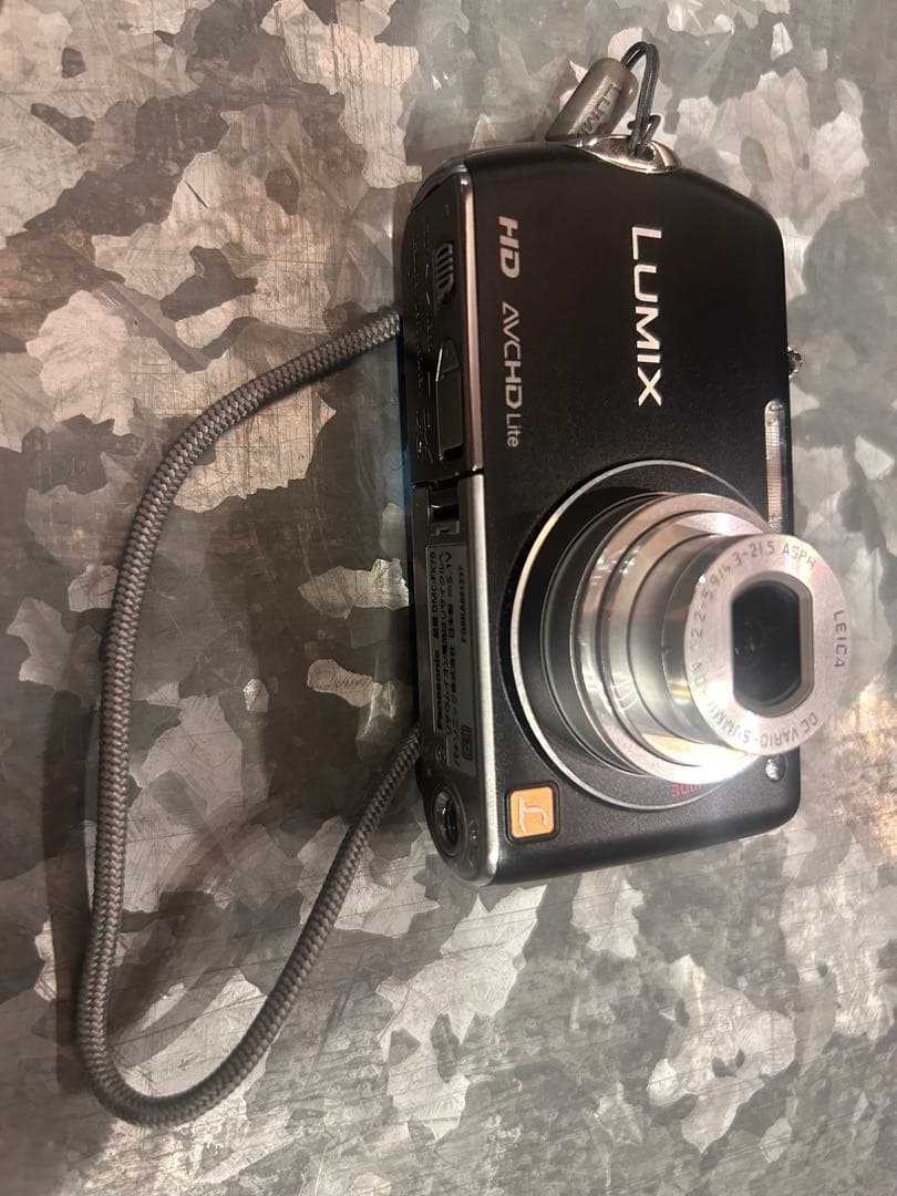 Panasonic LUMIX DMC-FX70 本体