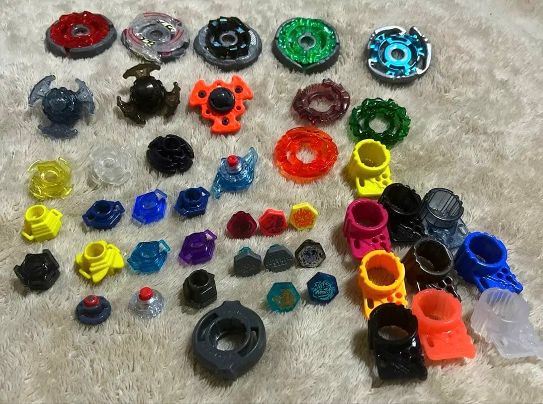 メタルファイトベイブレード　40個程　まとめ売り +その他付属品多数有り！お得