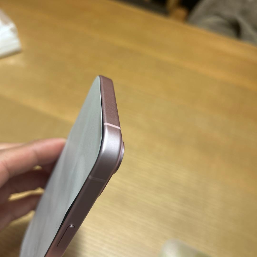 iPhone 15 128GB ピンク SIMフリー バッテリー90% 美品