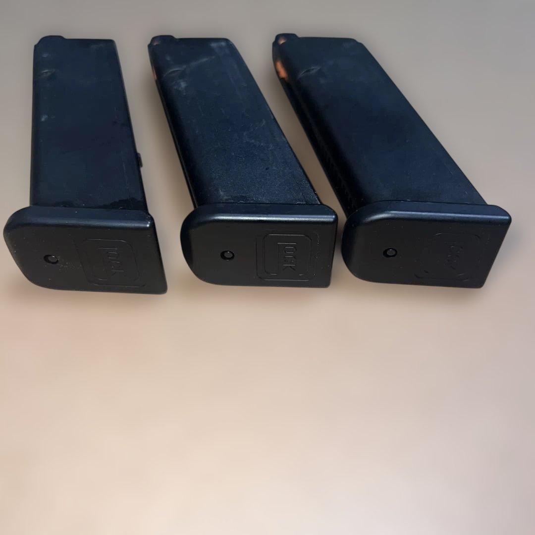 東京マルイ G17 Gen5 予備マガジン付き