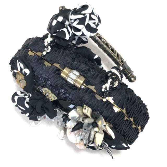 新品未使用★メリーフランシス 豪華ビーズ装飾 パーティーバッグ 黒、白、銀など