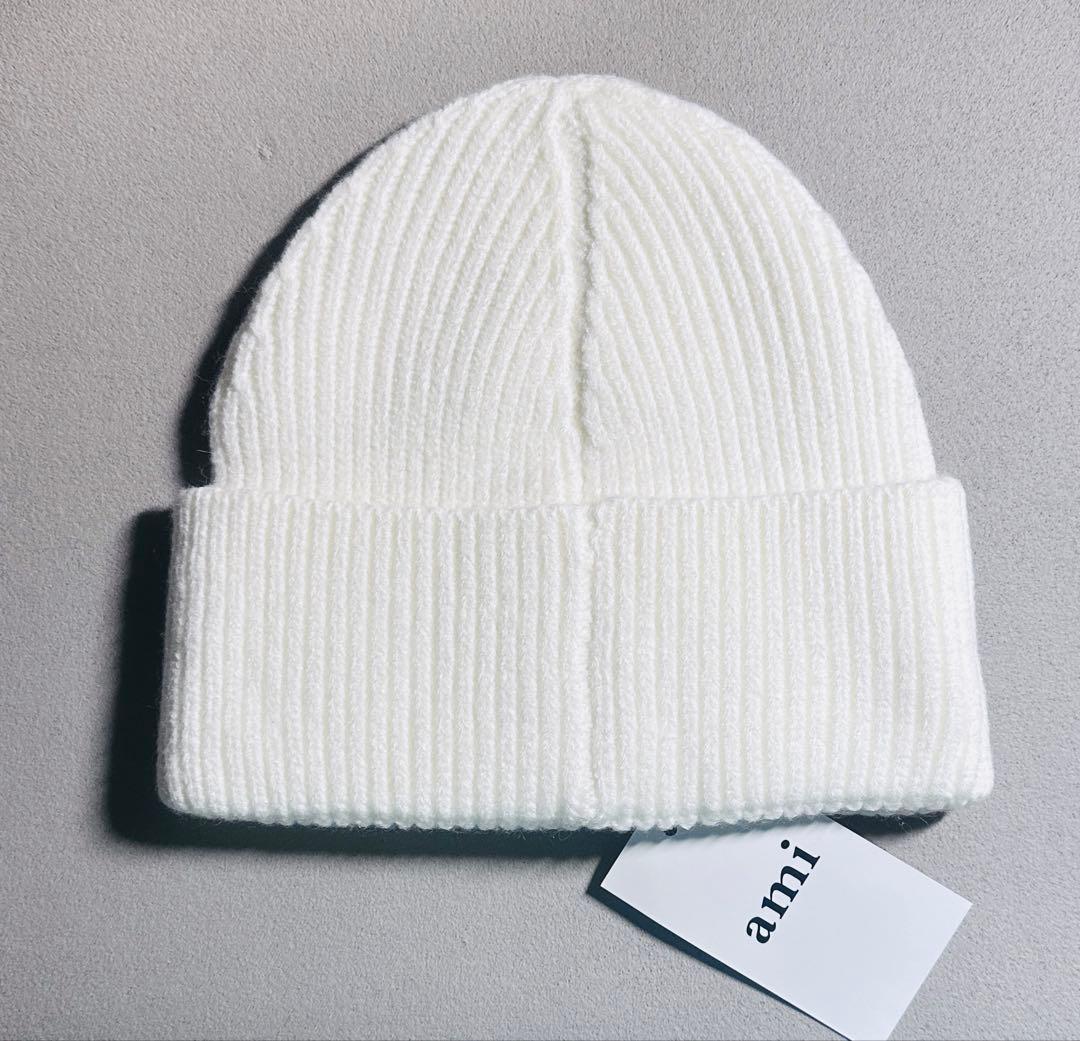 Ami ホワイト　未使用近い　タグ付き