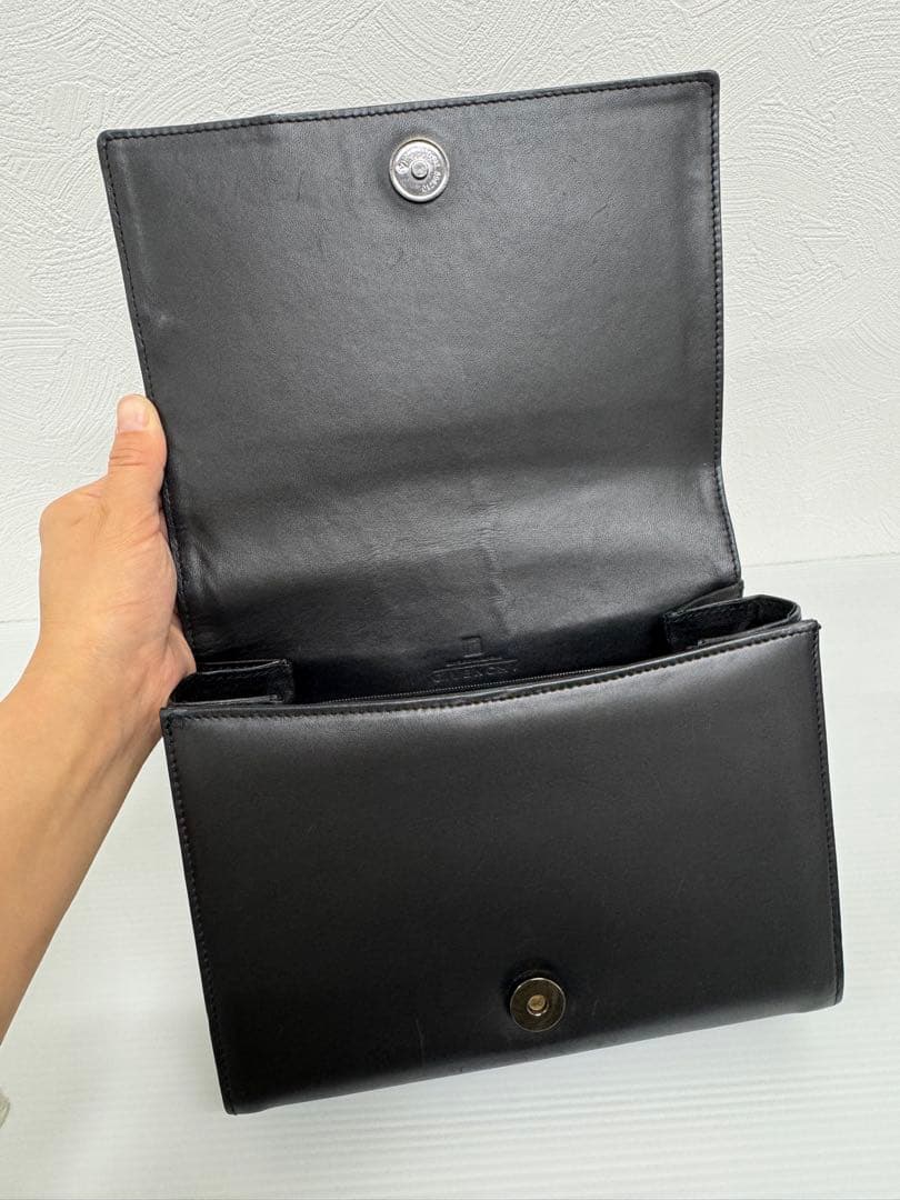 美品 ジバンシー 4G ステッチ ロゴ フルフラップ レザー ハンドバッグ