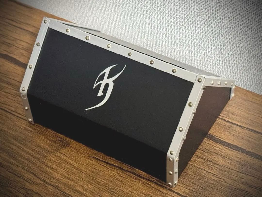 【美品】氷室京介 スマホスタンド 無電源スピーカー　khロゴ　コロガシ