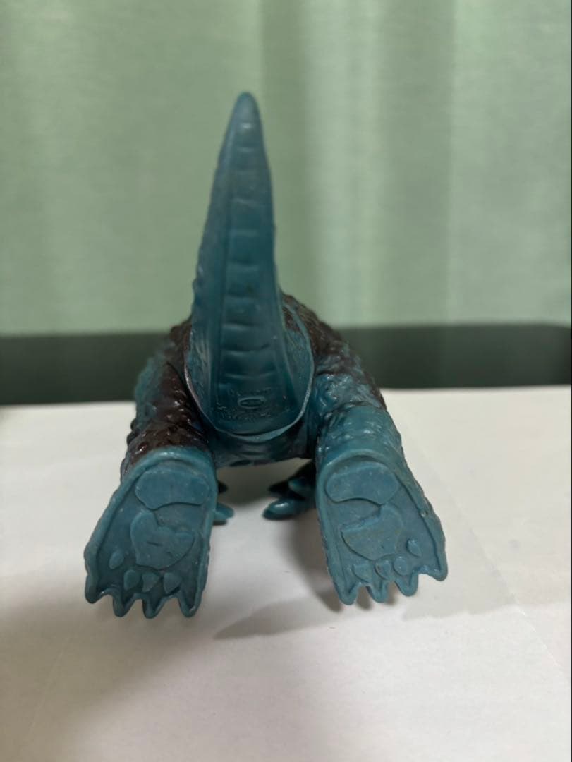 帰ってきたウルトラマン　凶暴怪獣アーストロン　ソフビ人形