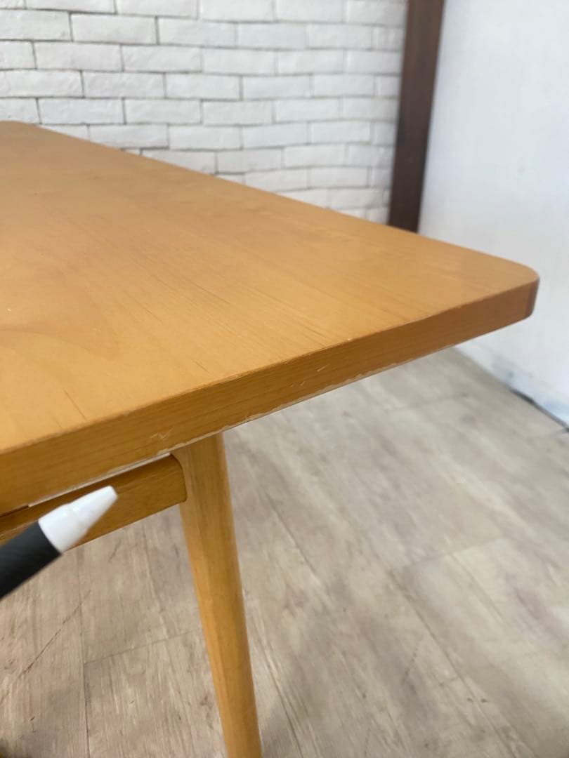 【春まま】ウニコ ダイニングテーブル SULA 机　傷あり