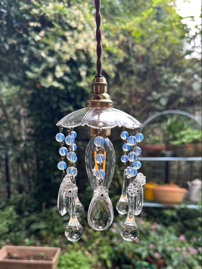 フランス アンティーク 雨に濡れた可愛いお花のミニシャンデリア＊ オパールセント