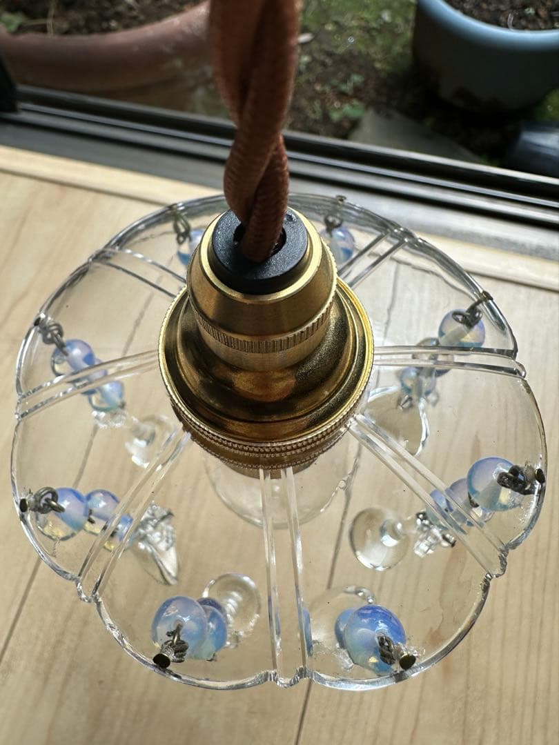 フランス アンティーク 雨に濡れた可愛いお花のミニシャンデリア＊ オパールセント