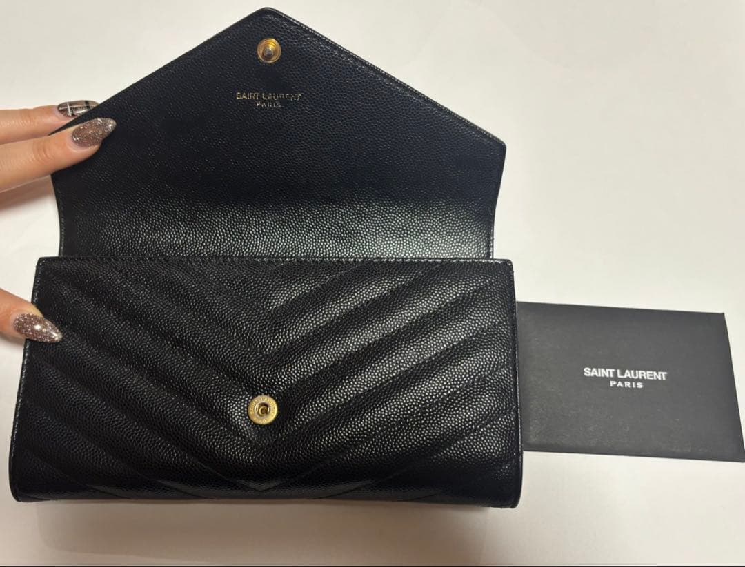 美品　SAINT LAURENT 二つ折り財布 黒 レザー