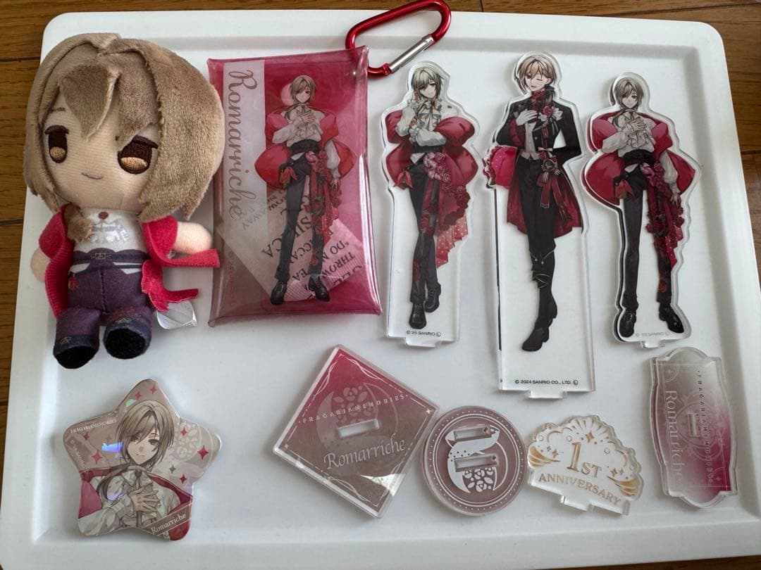 フラガリアメモリーズ ロマリシュ 缶バッジ アクリルスタンド ぬいぐるみ