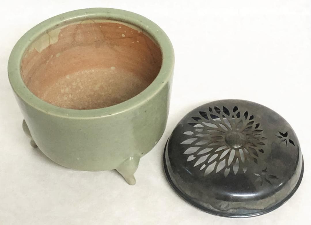 古青磁大香炉 純銀火屋付約174g 修復あり 茶道 香道 陶器 WWTT195