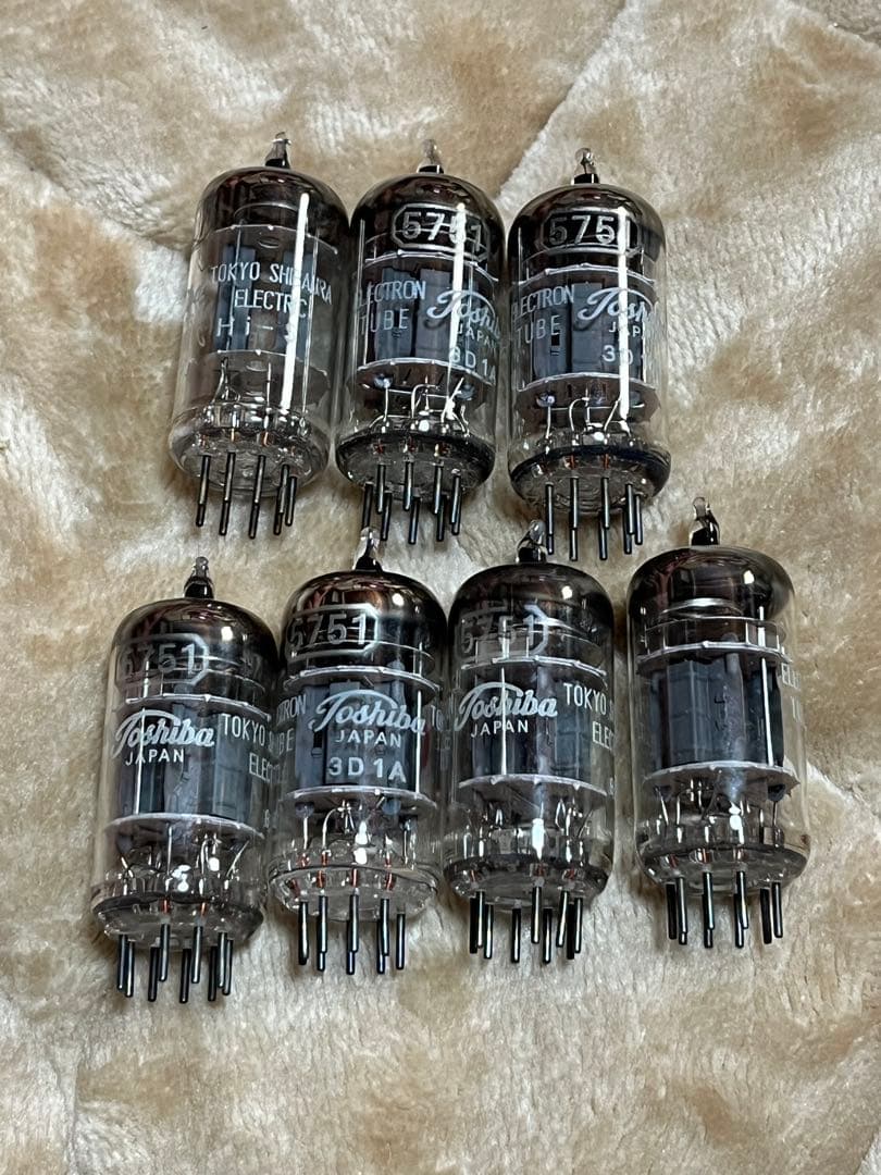D*r様 Toshiba 5751 真空管 7個セット