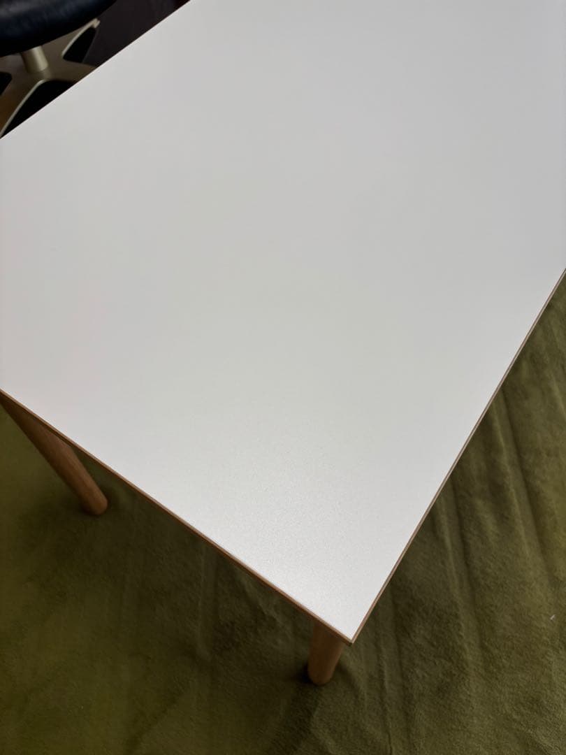 IDEE STILT TABLE 1000White /イデースチールテーブル