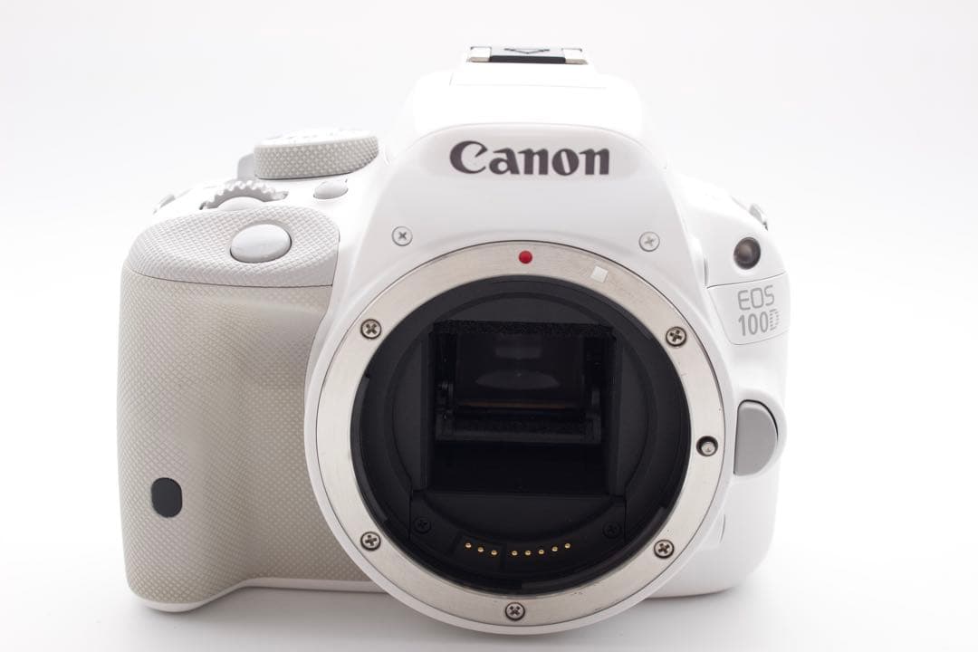 キャノン　EOS Kiss X7 ホワイト　最軽量　美品　100D STMレンズ