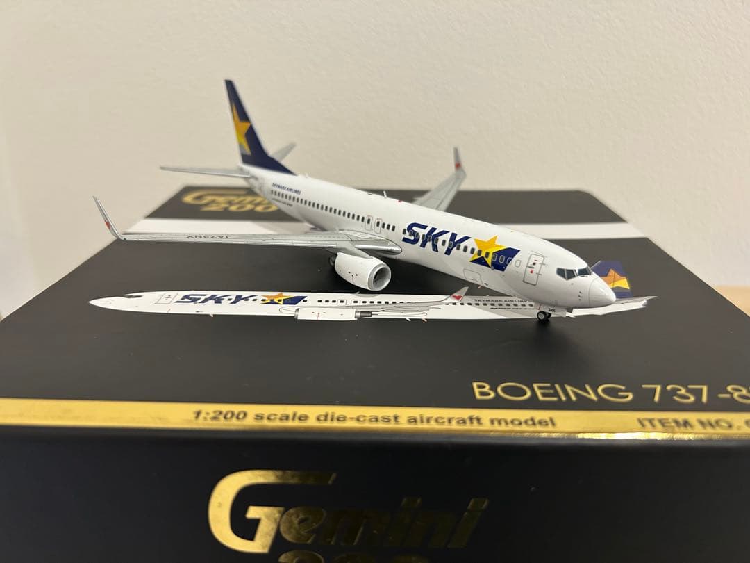 ★夜間飛行★ スカイマーク　737-800 （1/200）