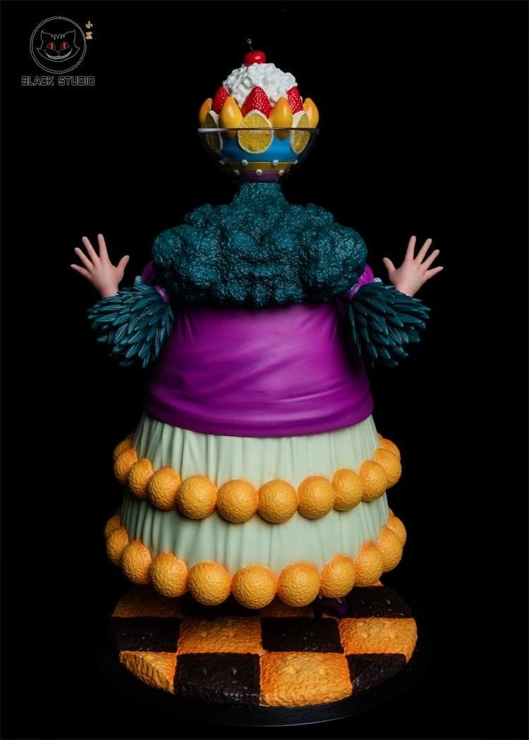 ワンピース Black シャーロット・コンポート ガレージキット スタチュー