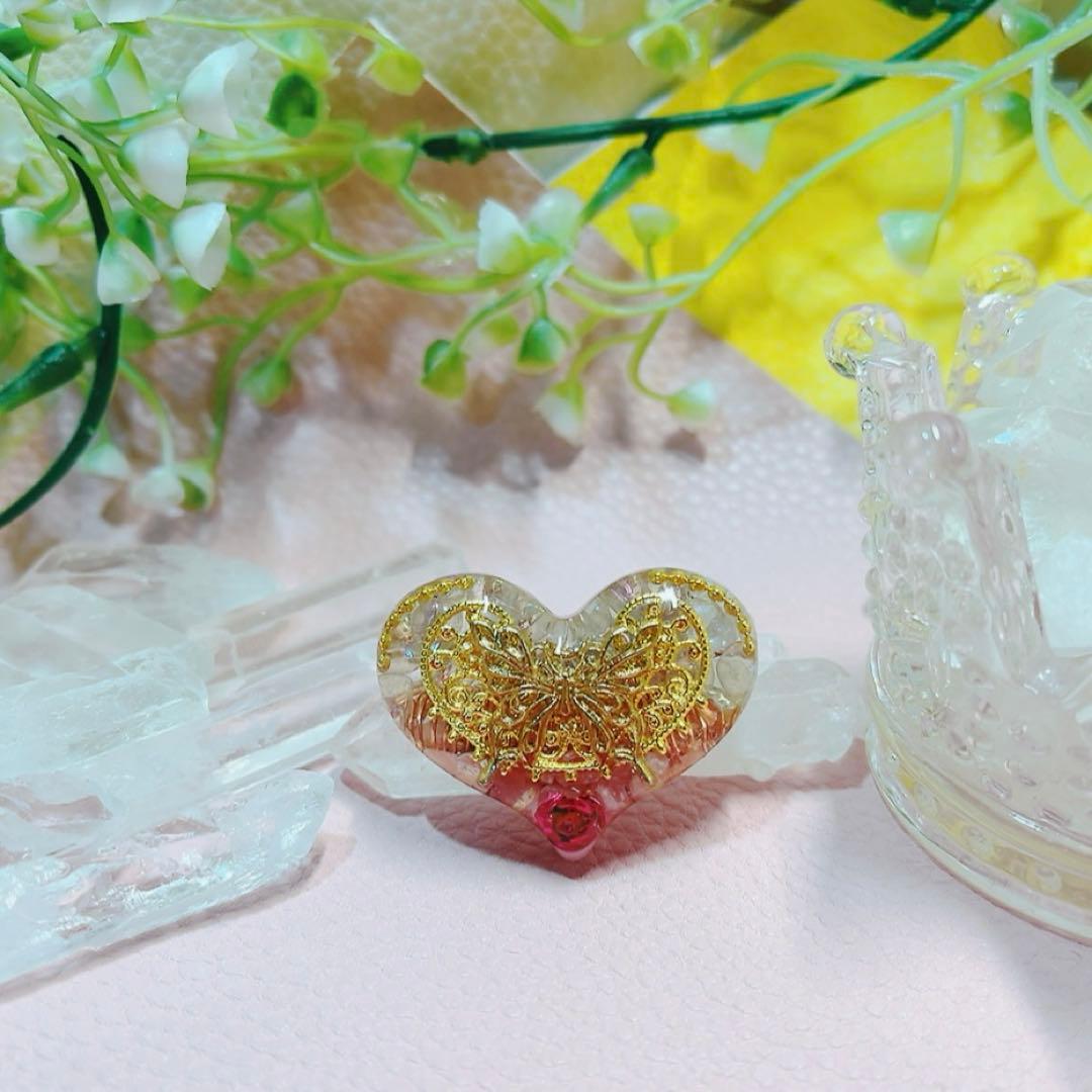 癒しのオルゴナイト❤️オーラクォーツ＋インカローズのハート型♡