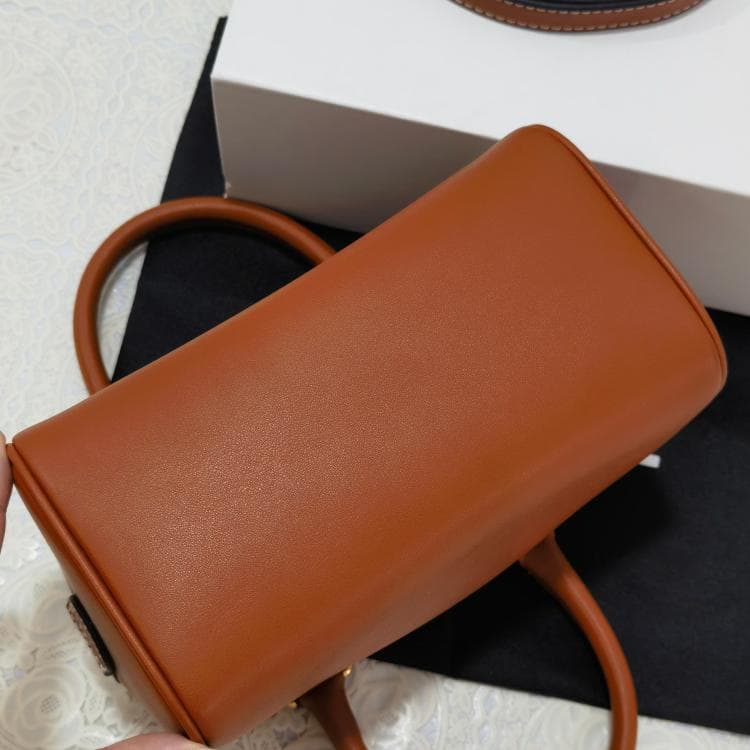 【超人気】CELINE セリーヌ ショルダーバッグ
