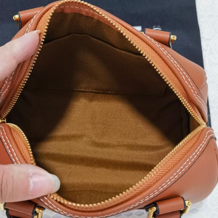 【超人気】CELINE セリーヌ ショルダーバッグ