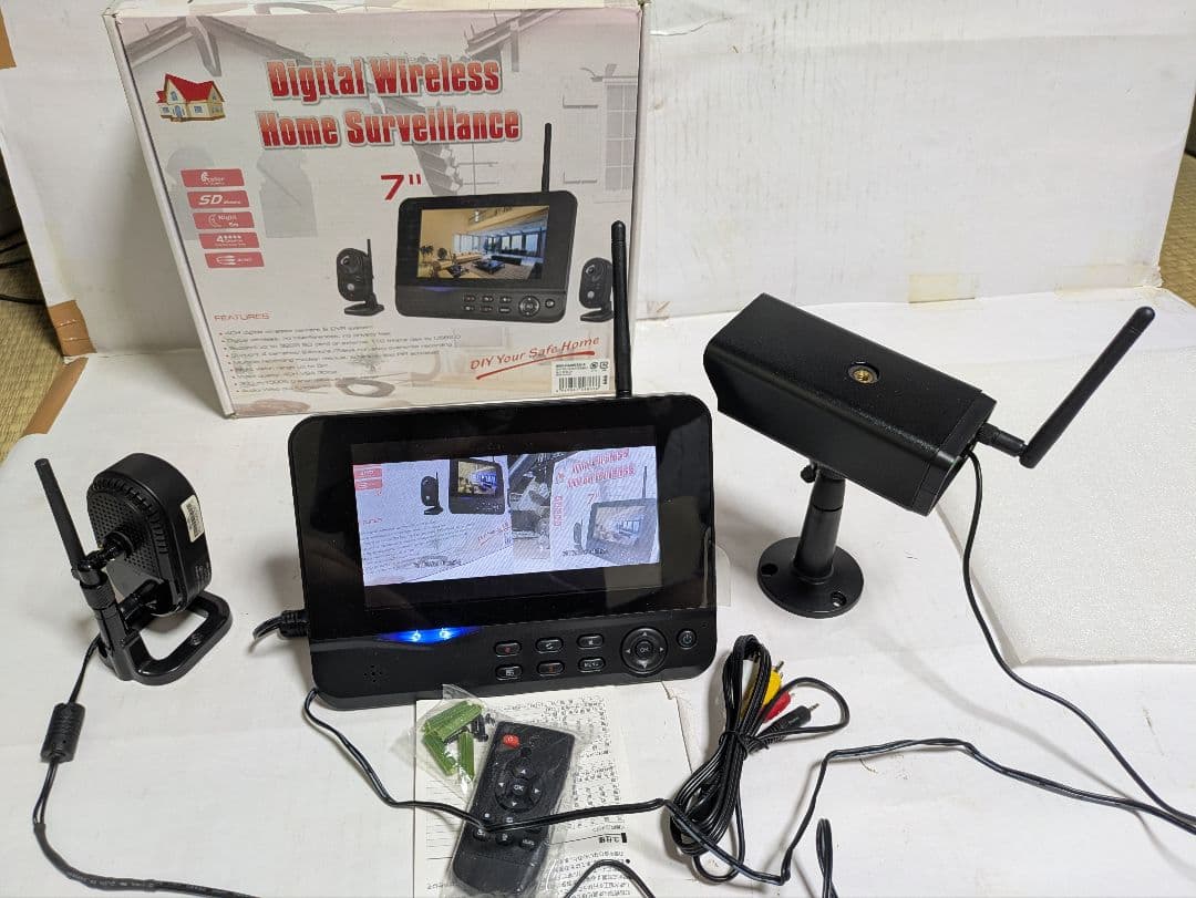 サンワサプライ防犯カメラ2台モニターセット、リモコン操作、エルパと同様仕様