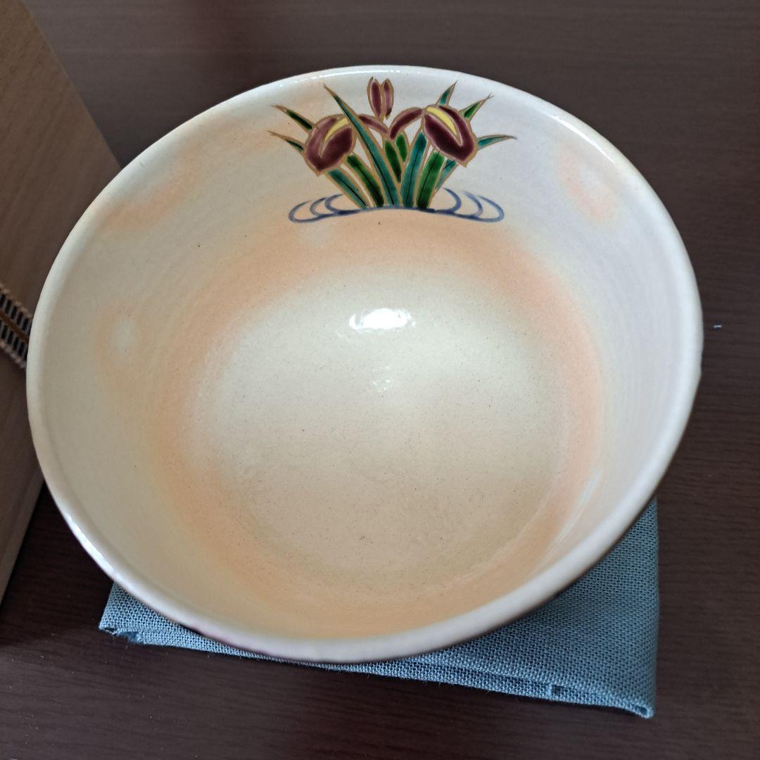 金色アイリス茶碗 木製箱付き
