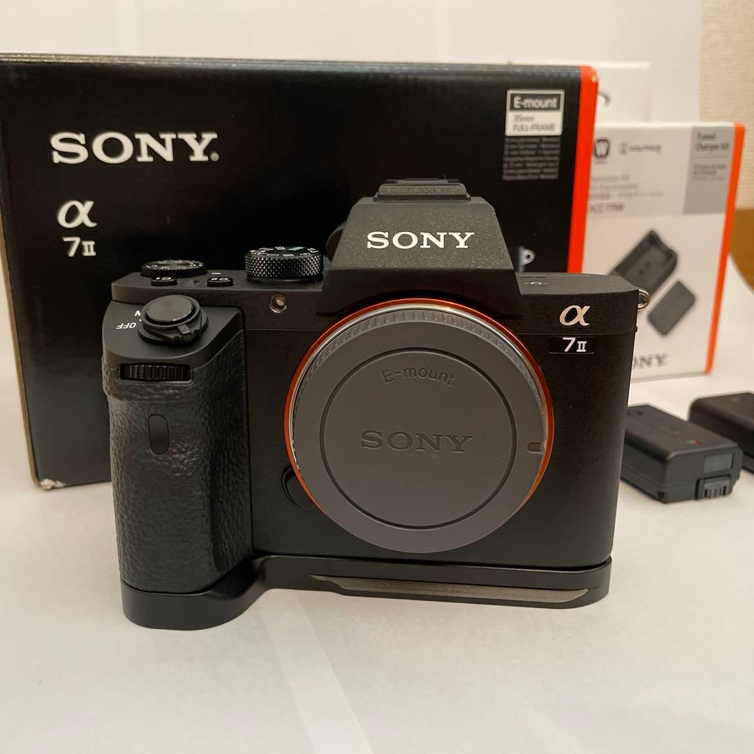 【美品】シャッター数2050枚 SONY α7II ILCE-7M2 ボディ