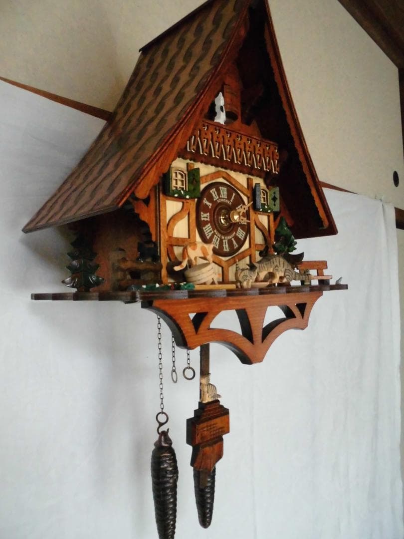 『美品』ドイツ・シュナイダー　からくり掛け時計　カッコウ時計　8匹の猫
