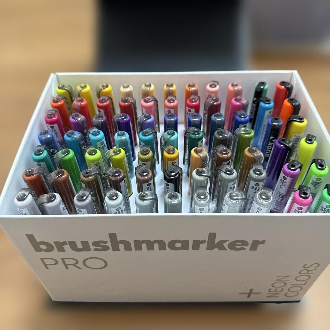 【美品】Karin brushmarker PRO 72色＋3本ブレンダー