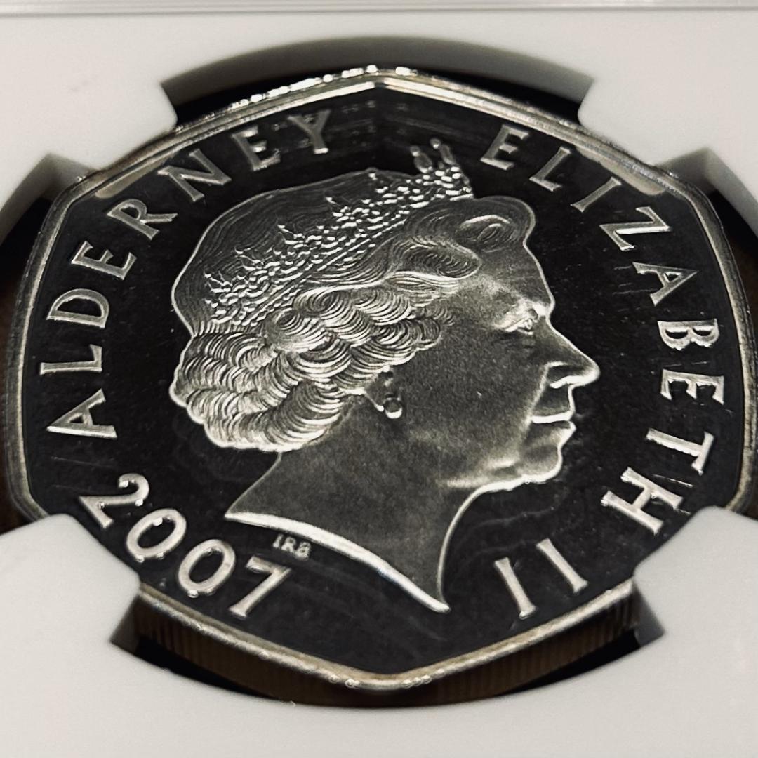 2007年 オルダニー エリザベス女王結婚60周年 銀貨（NGC PF68UC）