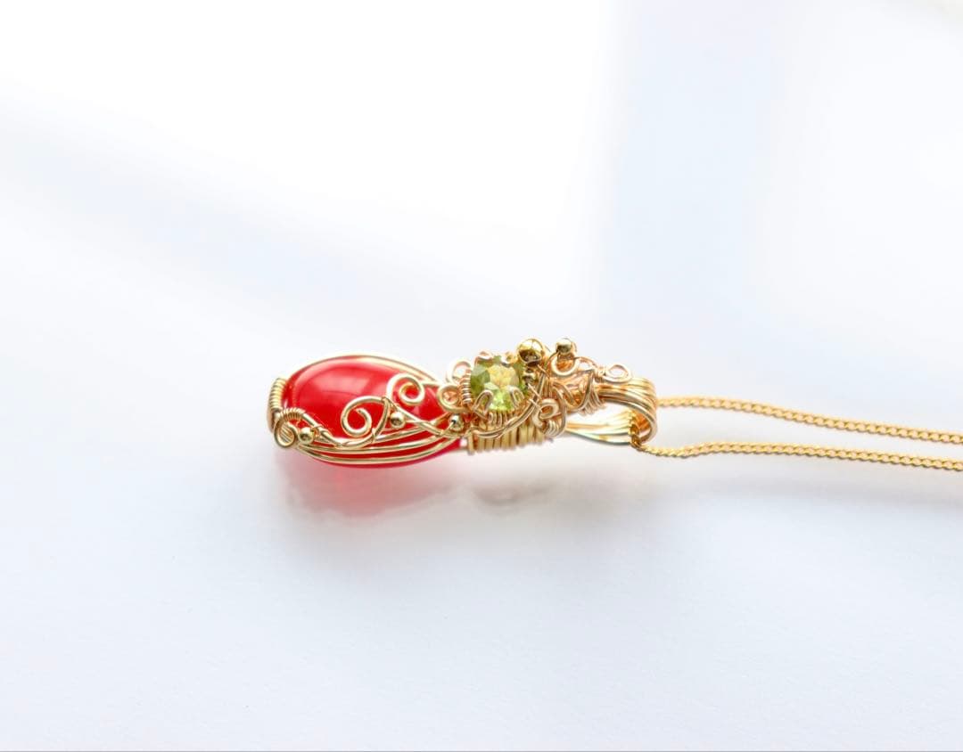 アンダラクリスタルのワイヤージュエリーネックレス✧ドラゴンズブラッド✧ペンダント