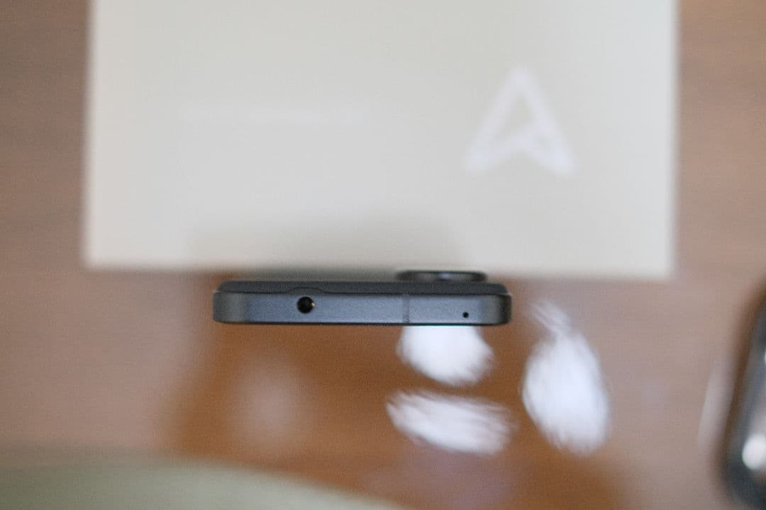 ASUS ZenFone 10 ブラック 16GB RAM 512GB