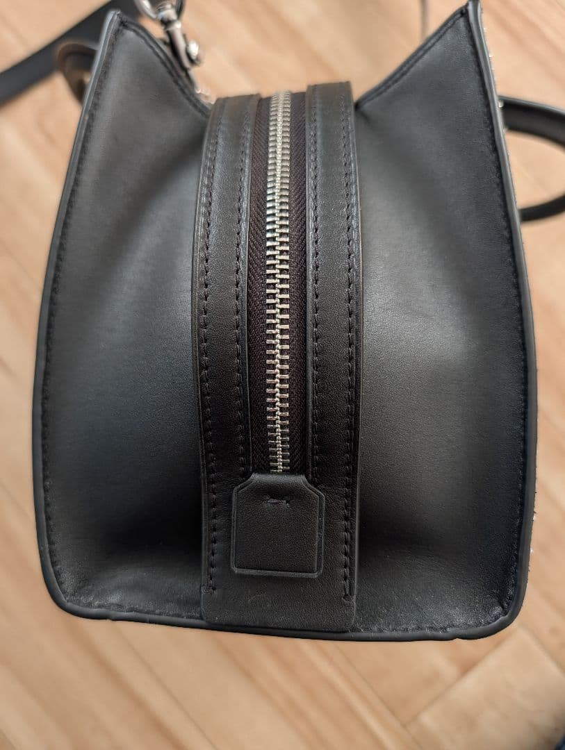 美品 COACH スタッズ 2WAY ハンドバッグ 黒