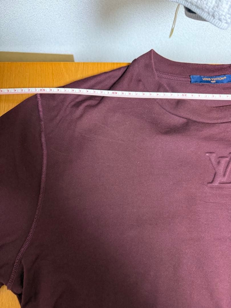 ルイヴィトンLUIS VUITTON レリーフTシャツ（XL）ワインレッド