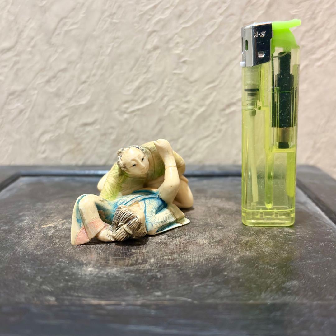 根付　春画　時代物　天然素材　アンティーク　骨董　古美術　レトロ　盆栽　真柏　松