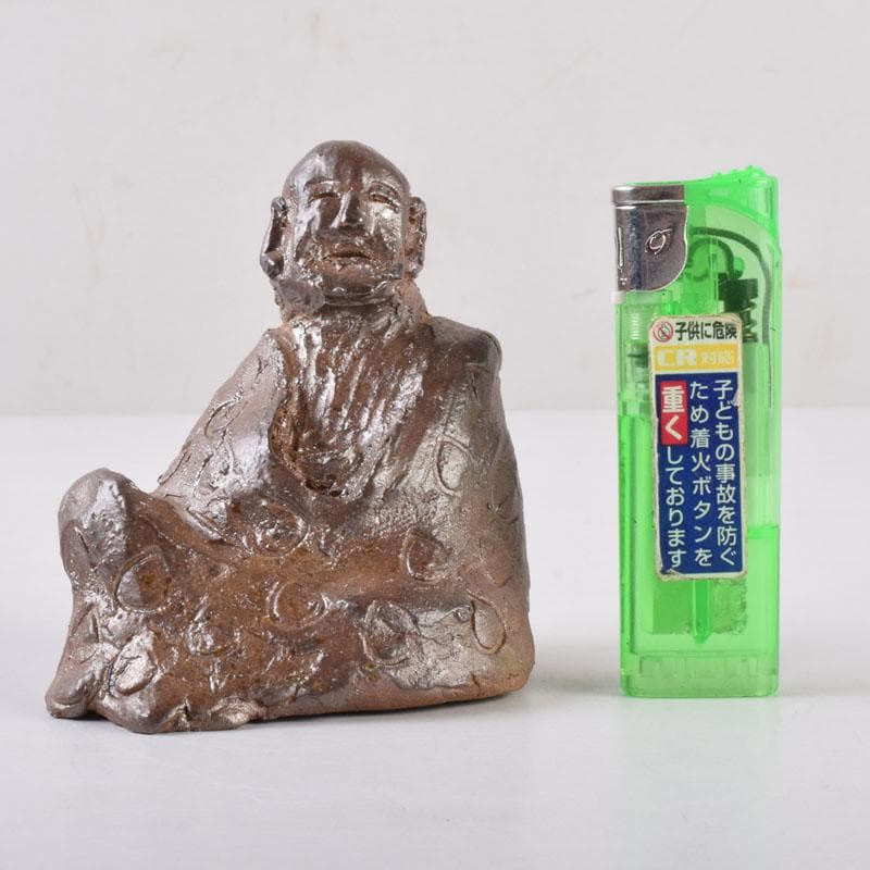 信楽焼　達磨像　置物　在銘　共箱　C　8472