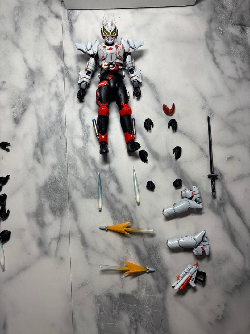 仮面ライダー フィギュアーツ　仮面ライダーギーツ　16点セット