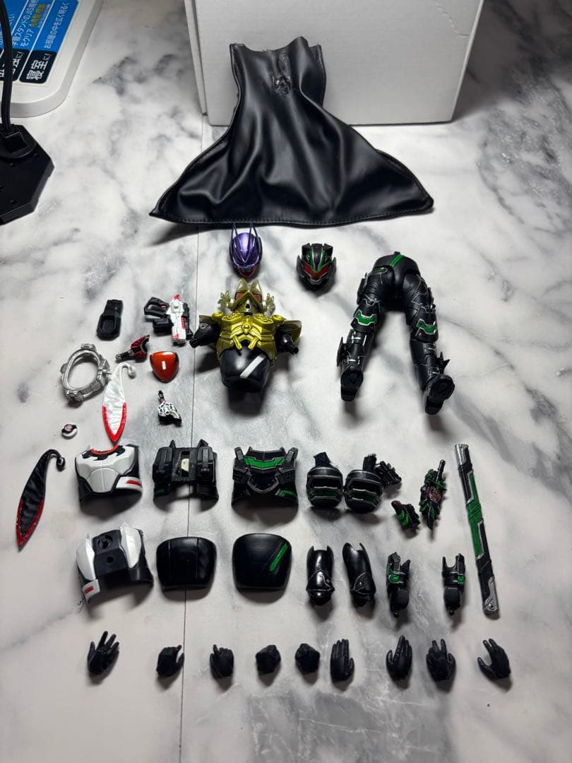 仮面ライダー フィギュアーツ　仮面ライダーギーツ　16点セット